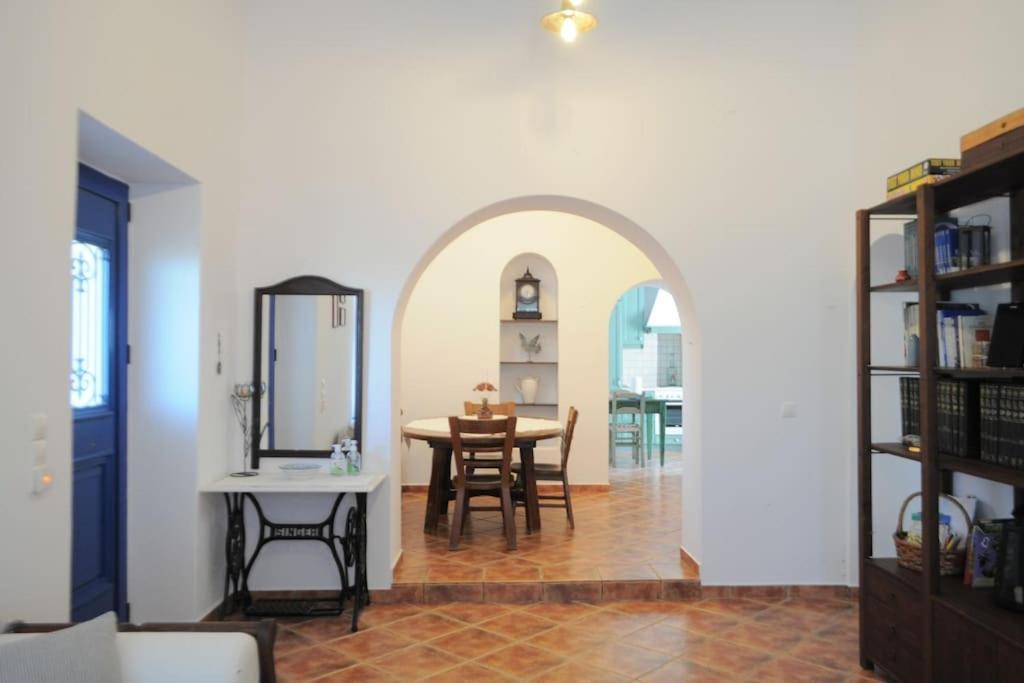 Tsipouras House Villa Kythira Town Exterior photo